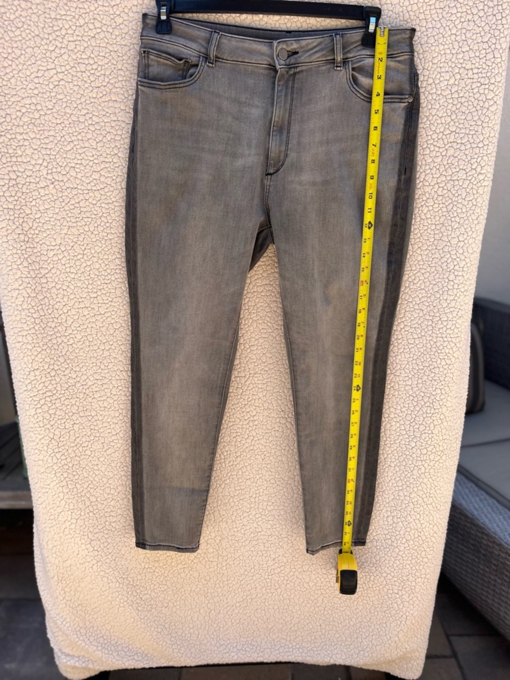DL1961 Farrow High-Rise Skinny Jeans Raymond Gray Stripe Size 34 - Picture 2 of 10